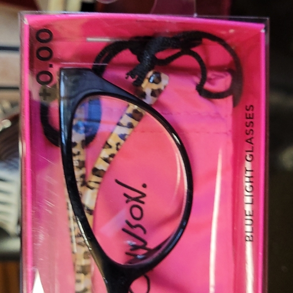 👓Betsey Johnson Eyewear - Picture 3 of 4